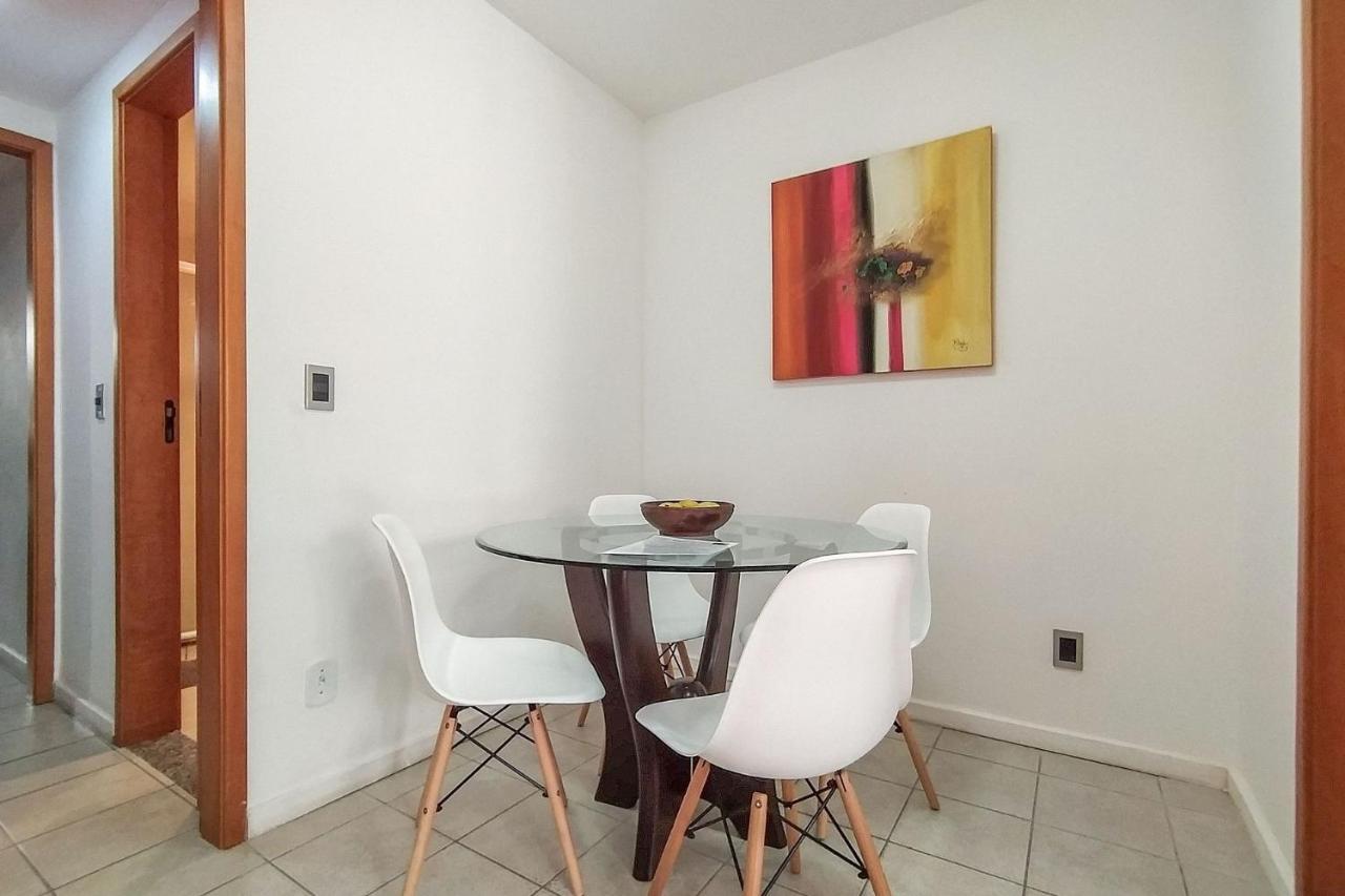 Apartamento Omar do Rio - FO 407 ApartHotel com Garagem, Piscina, Sauna e Academia a 50 metros da Praia de Ipanema e 300 metros da Praia de Copacabana *