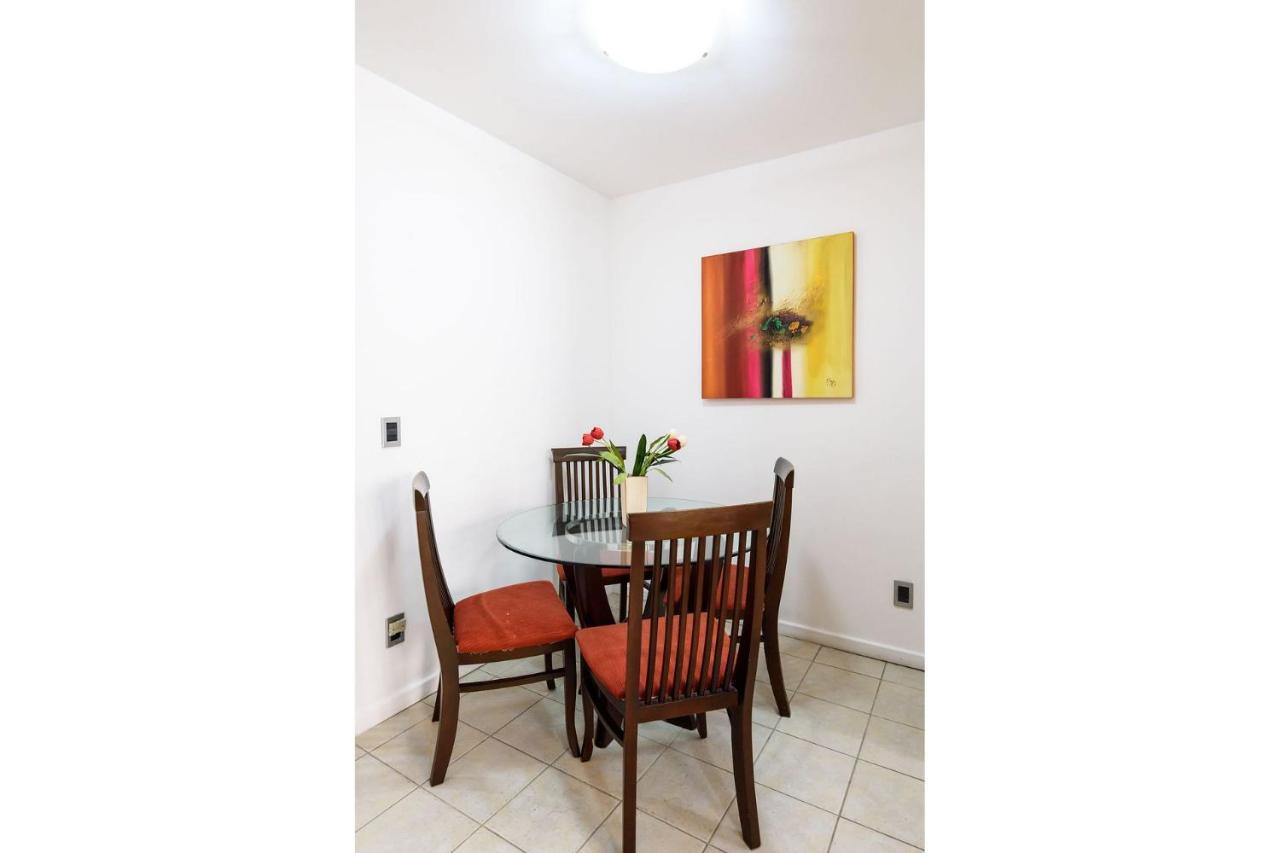 Omar do Rio - FO 407 ApartHotel com Garagem, Piscina, Sauna e Academia a 50 metros da Praia de Ipanema e 300 metros da Praia de Copacabana * Rio de Janeiro